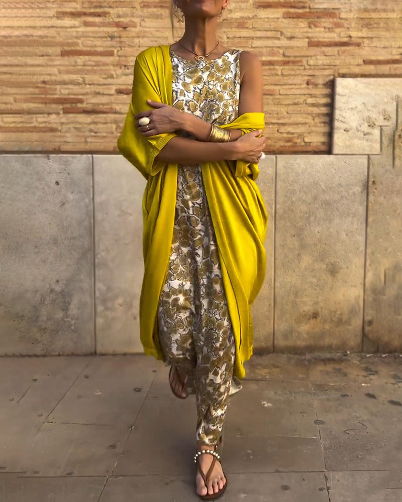 Joan™ | Elegant two-piece suit with vintage print